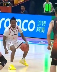 CBA季后赛｜上海男篮大胜山东强势晋级
