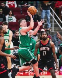 杜兰特15分5板1助 火箭93-114凯尔特人 德里克-怀特28分
